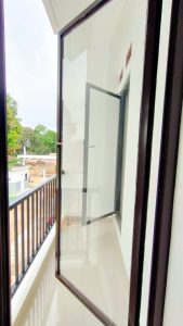 Ide model desain rumah minimalis modern 2 lantai 